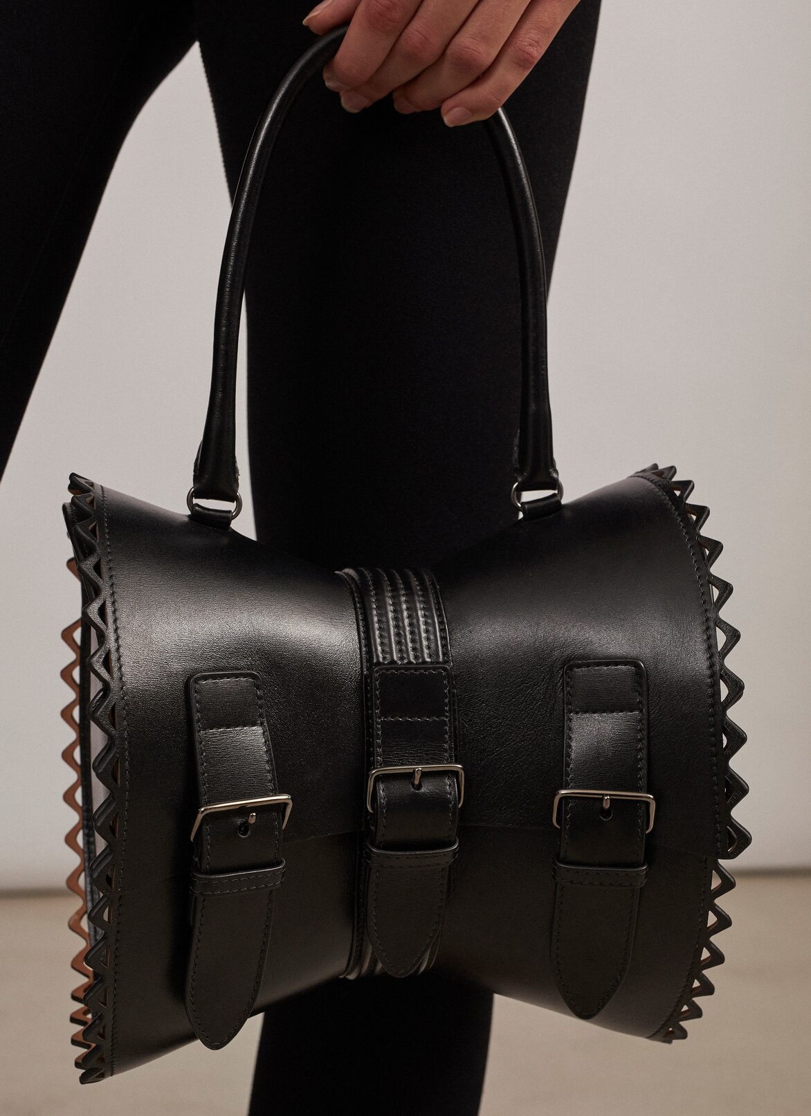 Edition 1992 Corset bag 22 ALAÏA BLACK EDITION 1992 CORSET BAG 22